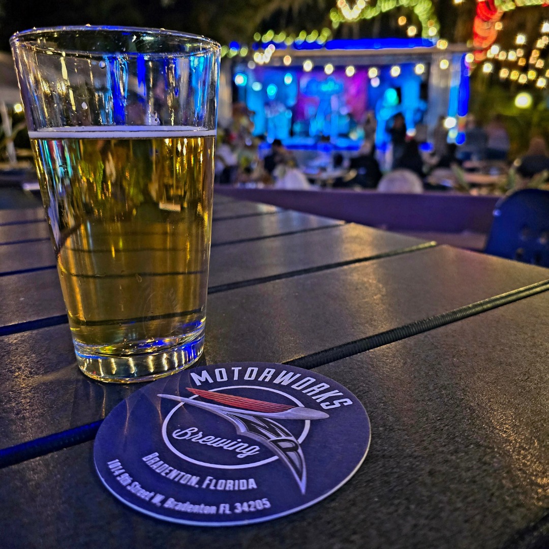 Good vibes, good brews, good times. ✨ Escape the ordinary and find your happy place at Motorworks Brewing.